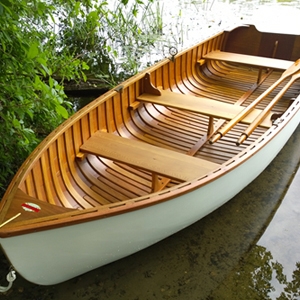 high gloss varnish marine wooden boat clear recoat durable uv protection spar polyurethane matte