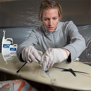 TotalBoat 5:1 Epoxy Resin in Use During Surfboard Repair